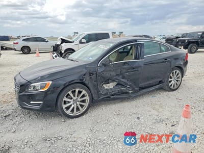 2016 VOLVO S60 PLATINUM LYV402FM6GB105727 - główne zdjęcie licytacji z USA - miniatura