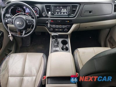 Zdjęcie 8 z 13 samochodu: 2017 KIA SEDONA LX VIN:KNDMB5C1XH6281312 - miniatura