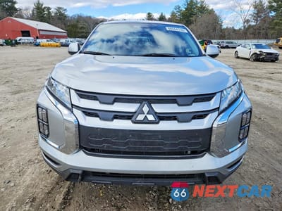 Piąte zdjęcie samochodu w środku: 2024 MITSUBISHI OUTLANDER SPORT S VIN:JA4ARUAU3RU022139 - miniatura