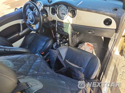 Zdjęcie 8 z 12 samochodu: 2008 MINI COOPER S VIN:WMWRH335X8TL97085 - miniatura