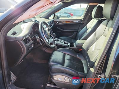Zdjęcie 7 z 14 samochodu: 2017 PORSCHE MACAN VIN:WP1AA2A53HLB01954 - miniatura