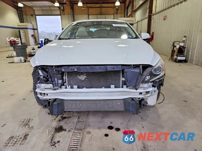 Piąte zdjęcie samochodu w środku: 2017 VOLVO S60 VIN:YV126MFL4H2422850 - miniatura