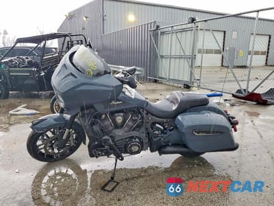 Trzecie zdjęcie samochodu z tyłu: 2025 INDIAN MOTORCYCLE CO. CHIEFTAIN POWERPLUS DARK HORSE VIN:56KLFDRR9S3434434 - miniatura