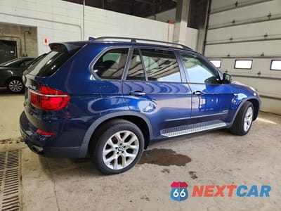 Trzecie zdjęcie samochodu z tyłu: 2011 BMW X5 XDRIVE35I VIN:5UXZV4C52BL741628 - miniatura