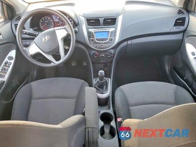 Zdjęcie 8 z 11 samochodu: 2013 HYUNDAI ACCENT GS VIN:KMHCT5AE9DU081943 - miniatura