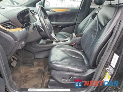 Zdjęcie 7 z 13 samochodu: 2015 LINCOLN MKC VIN:5LMCJ2A97FUJ25316 - miniatura