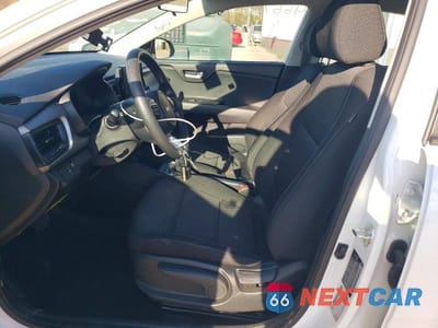 Zdjęcie 7 z 11 samochodu: 2023 KIA RIO LX VIN:3KPA24AD9PE596573 - miniatura