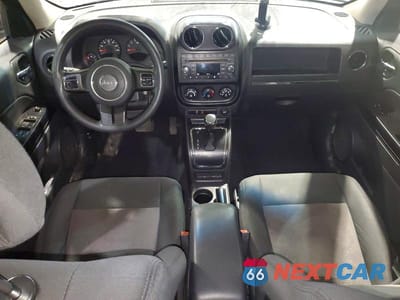 Zdjęcie 8 z 13 samochodu: 2011 JEEP PATRIOT SPORT VIN:1J4NF1GB4BD277399 - miniatura