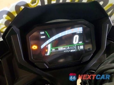 Zdjęcie 7 z 9 samochodu: 2022 KAWASAKI EX650 N VIN:ML5EXEN14NDA74969 - miniatura