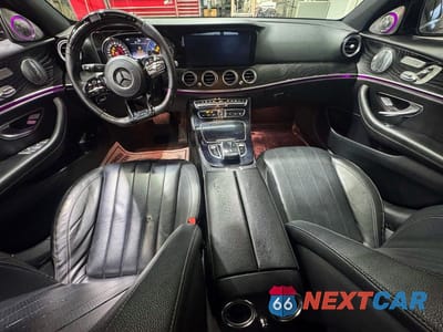 Zdjęcie 9 z 10 samochodu: 2017 MERCEDES-BENZ E 300 VIN:WDDZF4JB0HA182257 - miniatura