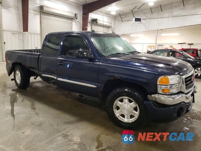 Czwarte zdjęcie samochodu z boku: 2005 GMC NEW SIERRA K1500 VIN:2GTEK19B951213308 - miniatura