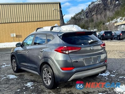 Trzecie zdjęcie samochodu z tyłu: 2017 HYUNDAI TUCSON ECO VIN:KM8J3CA23HU337808 - miniatura
