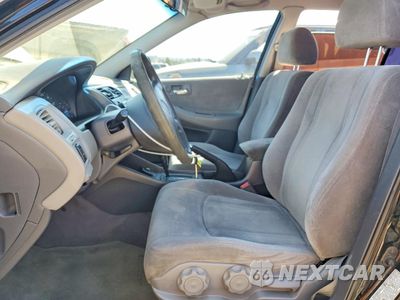 Zdjęcie 7 z 12 samochodu: 2000 HONDA ACCORD LX VIN:JHMCG564XYC001813 - miniatura