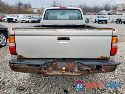 Zdjęcie 6 z 11 samochodu: 2001 TOYOTA TACOMA BASE VIN:5TEPM62N01Z757075 - miniatura