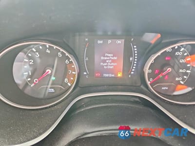 Zdjęcie 9 z 12 samochodu: 2018 JEEP COMPASS LATITUDE VIN:3C4NJDBB6JT345062 - miniatura