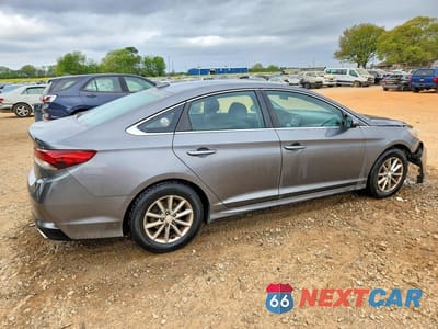 Trzecie zdjęcie samochodu z tyłu: 2019 HYUNDAI SONATA SE VIN:5NPE24AF6KH744265 - miniatura