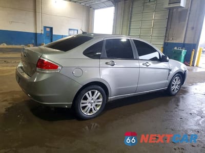 Trzecie zdjęcie samochodu z tyłu: 2008 FORD FOCUS SE VIN:1FAHP35NX8W235833 - miniatura