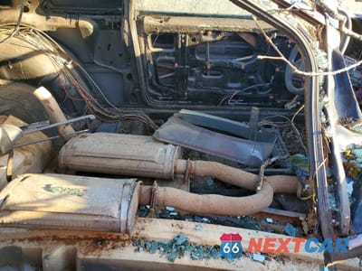 Zdjęcie 7 z 13 samochodu: 1985 FORD MUSTANG LX VIN:1FABP28M6FF101224 - miniatura