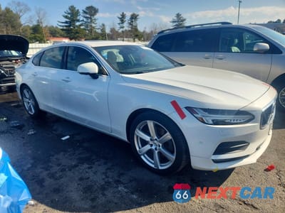 Czwarte zdjęcie samochodu z boku: 2018 VOLVO S90 T6 MOMENTUM VIN:LVY992MK7JP021210 - miniatura
