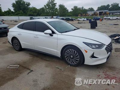 Czwarte zdjęcie samochodu z boku: 2022 HYUNDAI SONATA HYBRID SEL VIN:KMHL34JJ6NA043435 - miniatura