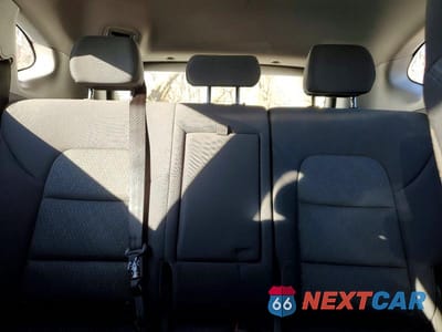 Zdjęcie 10 z 13 samochodu: 2018 HYUNDAI TUCSON SE VIN:KM8J23A49JU822304 - miniatura