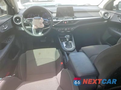Zdjęcie 8 z 13 samochodu: 2023 KIA FORTE LXS VIN:3KPF24AD7PE573427 - miniatura