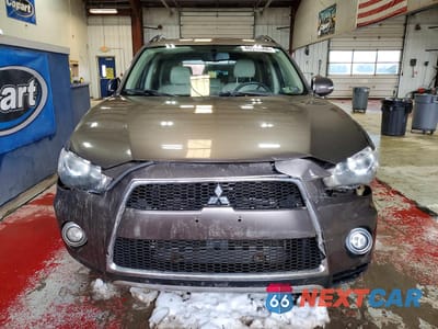 Piąte zdjęcie samochodu w środku: 2012 MITSUBISHI OUTLANDER SE VIN:JA4JT3AW2CU000671 - miniatura