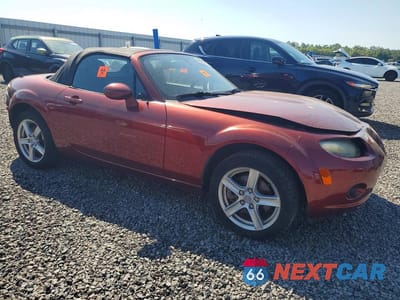 Czwarte zdjęcie samochodu z boku: 2006 MAZDA MX-5 MIATA VIN:JM1NC25F460114274 - miniatura