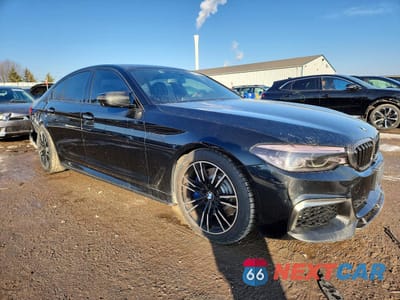 Czwarte zdjęcie samochodu z boku: 2018 BMW M550XI VIN:WBAJB9C51JB036678 - miniatura