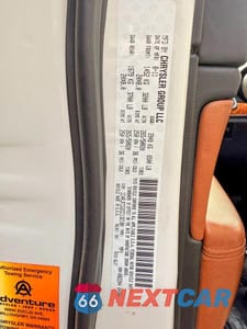 Zdjęcie 10 z 12 samochodu: 2012 JEEP GRAND CHEROKEE OVERLAND VIN:1C4RJFCG2CC132180 - miniatura