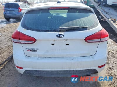 Zdjęcie 6 z 12 samochodu: 2018 KIA FORTE LX 5P VIN:KNAFK5A80J5745287 - miniatura
