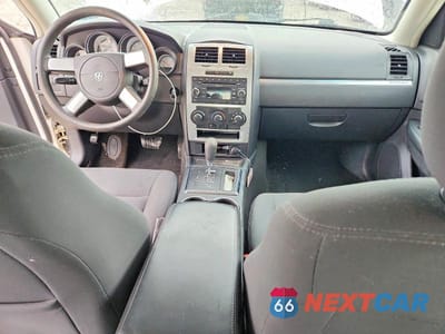 Zdjęcie 8 z 12 samochodu: 2008 DODGE CHARGER VIN:2B3KA43G78H303355 - miniatura