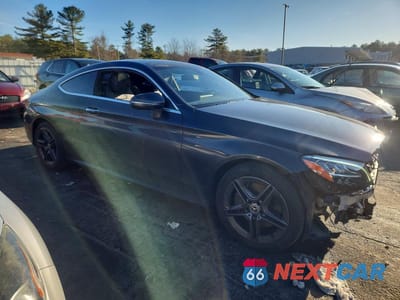 Czwarte zdjęcie samochodu z boku: 2019 MERCEDES-BENZ C 300 4MATIC VIN:WDDWJ8EB4KF773611 - miniatura