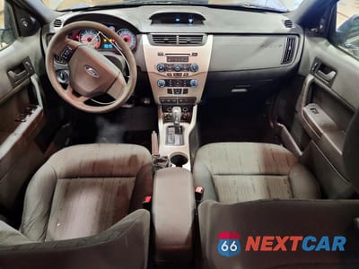 Zdjęcie 8 z 12 samochodu: 2010 FORD FOCUS SE VIN:1FAHP3FNXAW204571 - miniatura