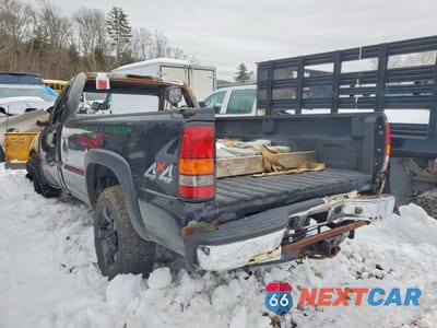 Drugie zdjęcie samochodu z przodu: 2005 GMC SIERRA K2500 HEAVY DUTY VIN:1GTHK24U45E137538 - miniatura