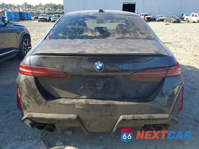 Zdjęcie 6 z 12 samochodu: 2025 BMW M5 VIN:WBS83FK09SCU54266 - miniatura