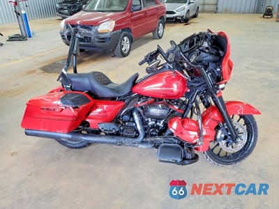 2017 HARLEY-DAVIDSON FLHX STREET GLIDE 1HD1KRC15HB695193 - główne zdjęcie licytacji z USA - miniatura