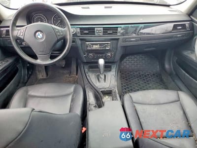 Zdjęcie 8 z 11 samochodu: 2011 BMW 328 XI VIN:WBAPK7C55BF082636 - miniatura