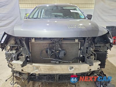 Piąte zdjęcie samochodu w środku: 2019 NISSAN PATHFINDER PLATINUM VIN:5N1DR2MM5KC632733 - miniatura
