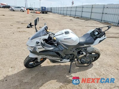 Trzecie zdjęcie samochodu z tyłu: 2025 KAWASAKI ZX400 S VIN:ML5ZXCS14SDA42366 - miniatura