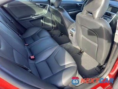 Zdjęcie 6 z 10 samochodu: 2017 VOLVO S60 PREMIER VIN:LYV402TK5HB130316 - miniatura