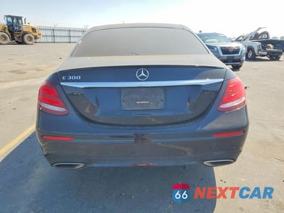 Zdjęcie 6 z 13 samochodu: 2019 MERCEDES-BENZ E 300 VIN:WDDZF4JB8KA631689 - miniatura