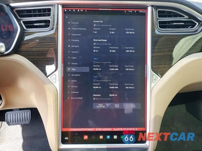 Zdjęcie 9 z 12 samochodu: 2015 TESLA MODEL S 85D VIN:5YJSA1H27FFP74547 - miniatura