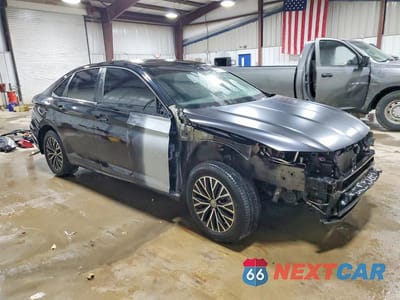 Czwarte zdjęcie samochodu z boku: 2020 VOLKSWAGEN JETTA S VIN:3VWC57BU7LM079592 - miniatura