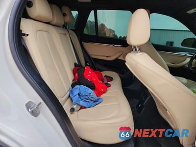 Zdjęcie 11 z 13 samochodu: 2017 BMW X1 SDRIVE28I VIN:WBXHU7C35H5H35552 - miniatura
