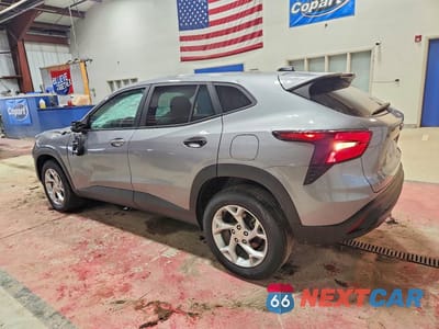 Drugie zdjęcie samochodu z przodu: 2024 CHEVROLET TRAX LS VIN:KL77LFE27RC122897 - miniatura