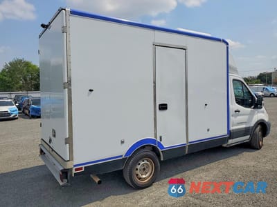 Trzecie zdjęcie samochodu z tyłu: 2021 FORD TRANSIT DELIVERY TRUCK VIN:1FDBW5Z85MKA79958 - miniatura