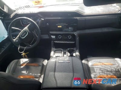 Zdjęcie 8 z 12 samochodu: 2025 GMC SIERRA K2500 AT4 VIN:1GT4UPEYXSF115007 - miniatura
