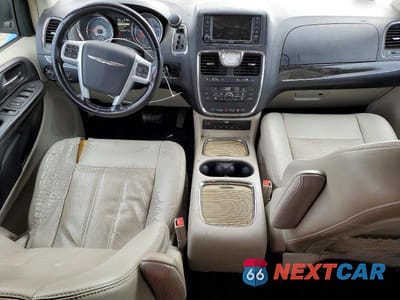 Zdjęcie 8 z 12 samochodu: 2013 CHRYSLER TOWN & COUNTRY TOURING L VIN:2C4RC1CG6DR781664 - miniatura