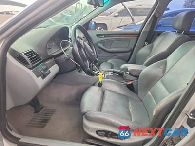 Zdjęcie 7 z 11 samochodu: 2001 BMW 325 I VIN:WBAAV33431FU81752 - miniatura